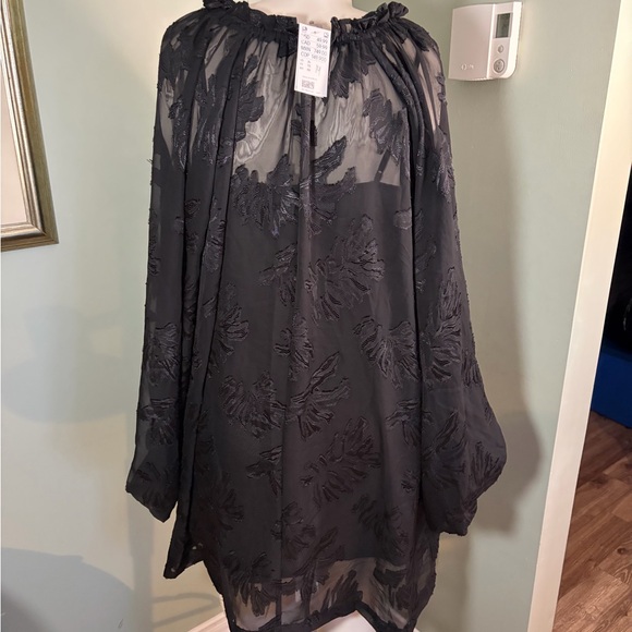 218. H&M Black Sheer Floral Dress with a long cami - Picture 4 of 6